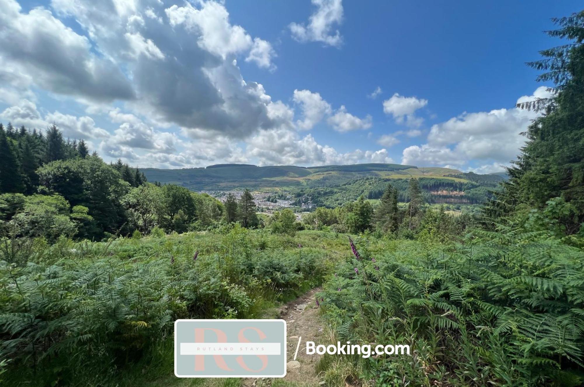 Contractors Accommodation South Wales By Rutland Stays Short Lets & Serviced Accommodation Pentre Treorky Buitenkant foto